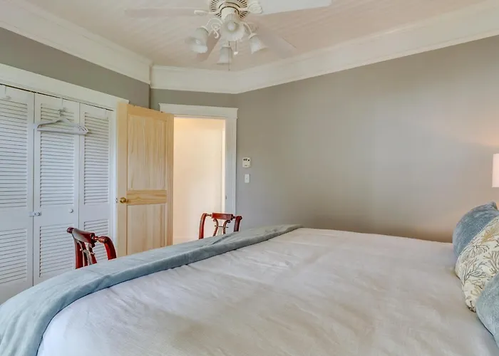 Paradise: Furnished Deck & Gas Grill! Holiday home Pensacola